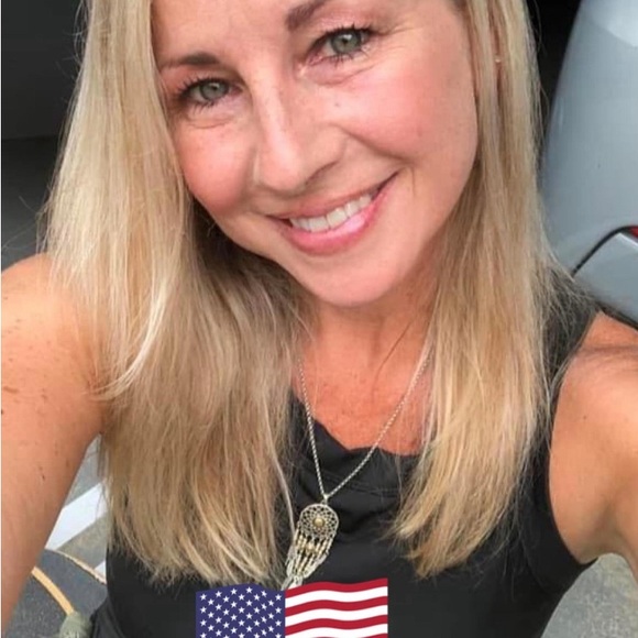 Meet your Posher, Meredith - Picture 8 of 11